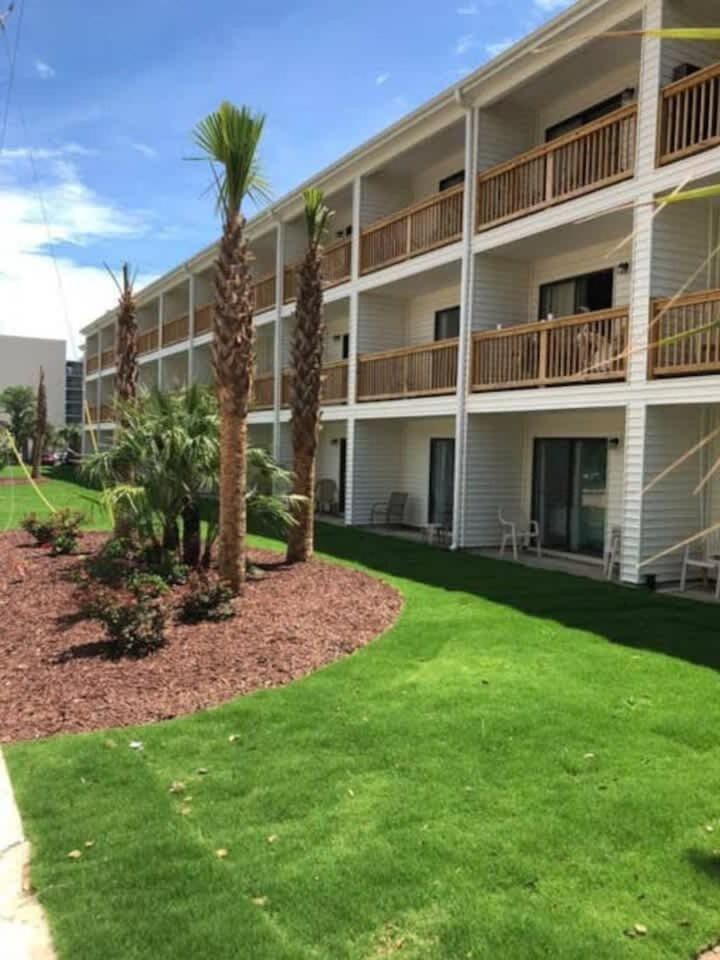 *Delightful Family Beach Retreat*Pool, Steps To The Sand*H32-3 Myrtle Beach Exterior photo
